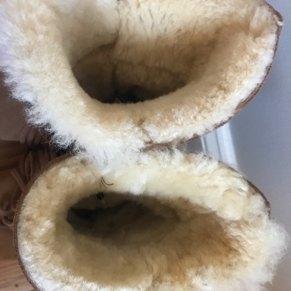 Size 7 RJ’S FUZZIES - Picture 2 of 4